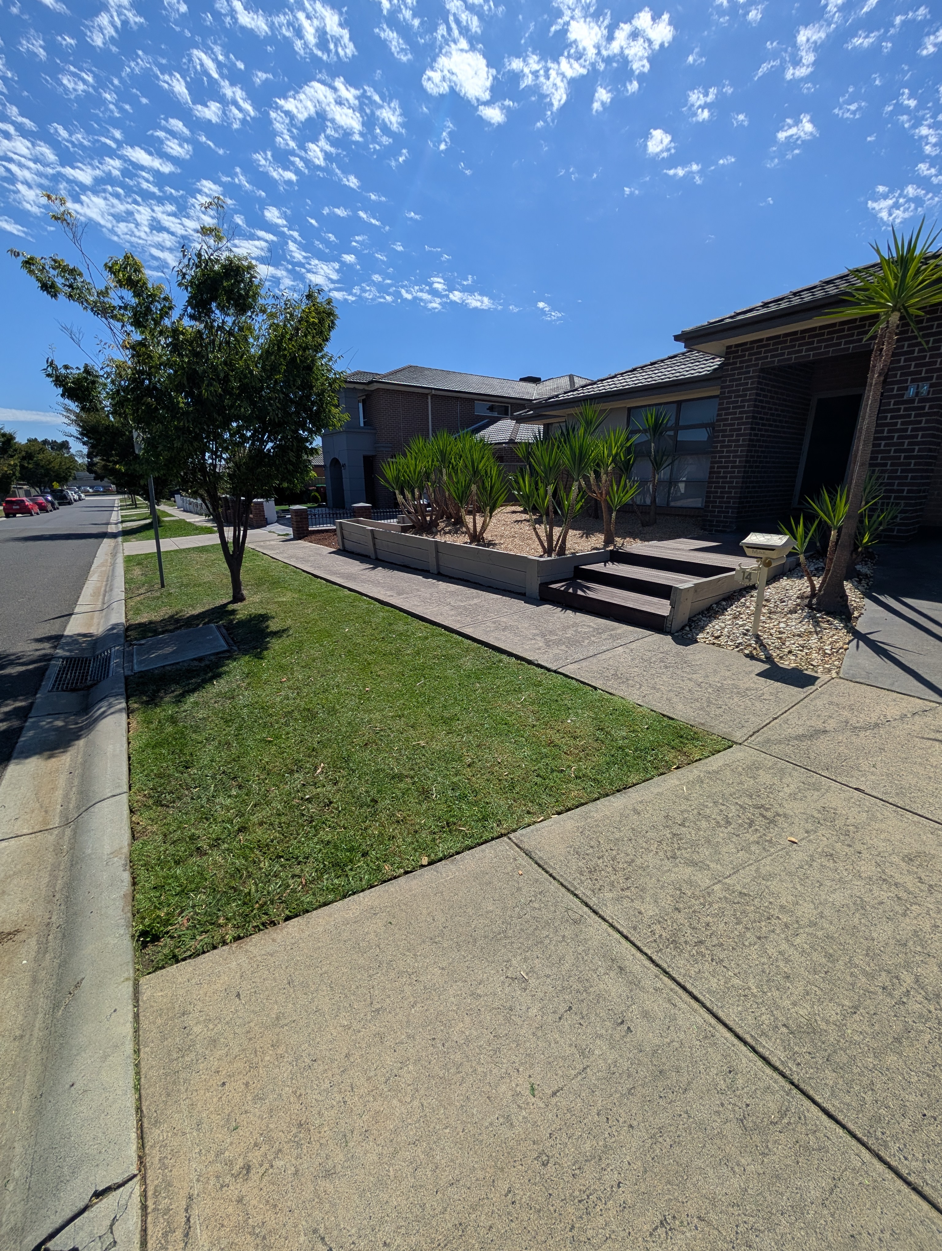 Pinecrest maintained front garden and lawn